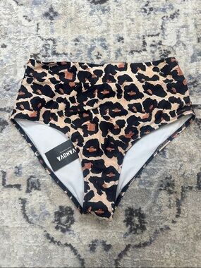 Avanova Leopard Bikini Bottom Size M High Waist Swim Animal Print NWT